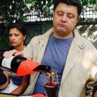 как Петр Порошенко начал бухать