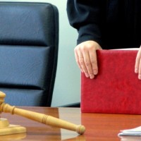 Конституционный суд «послал» Зеленского...