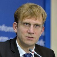 Антон Янчук досье биография компромат Arzinger